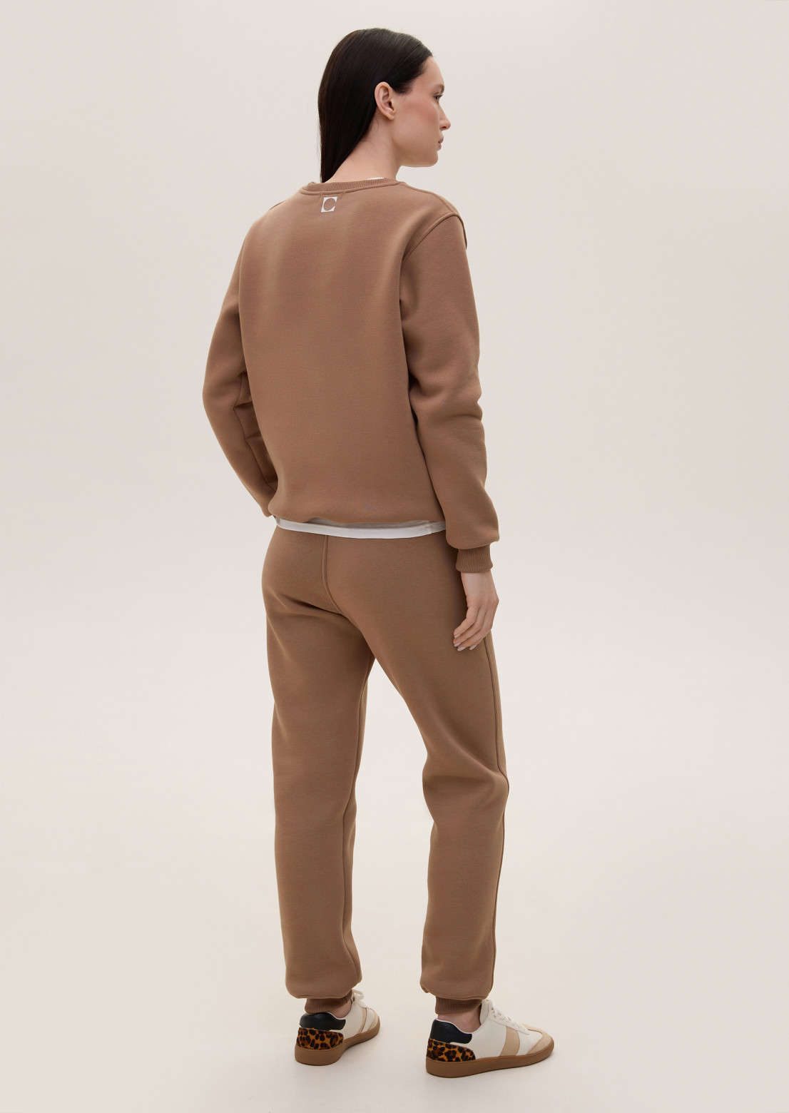 Mocha color basic women three-thread insulated sweatshirt